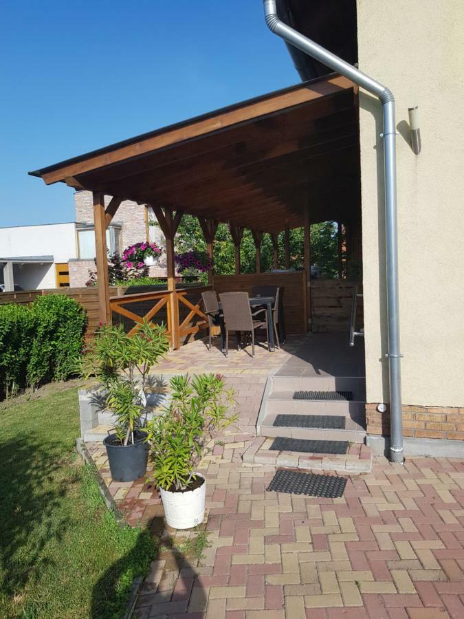 Pagrepe Apartman Balatonvilagos Ngoại thất bức ảnh